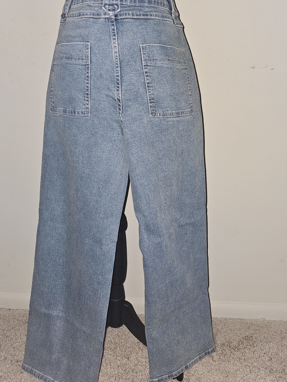 Light Blue Wide-Leg Women's Jeans